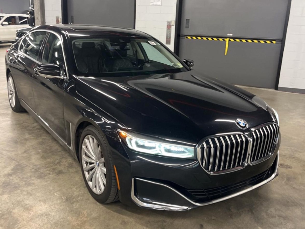 2022 Bmw 740