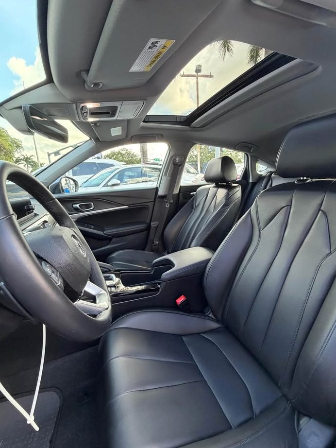 2025 Acura Integra 1.5T Hatchback
