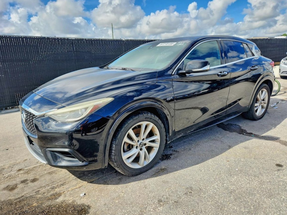 2017 Infiniti Qx30