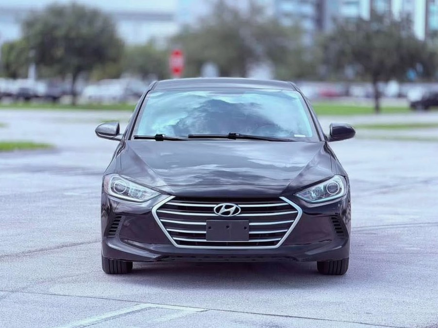 2017 Hyundai Elantra Limited Sedan