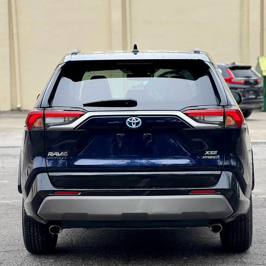 2021 Toyota Rav4 hybrid XSE