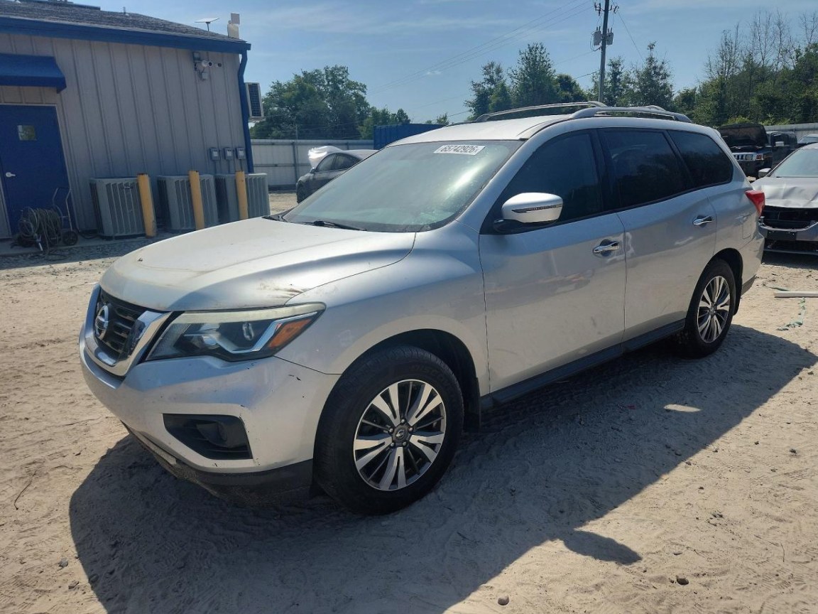 2017 Nissan Pathfinder