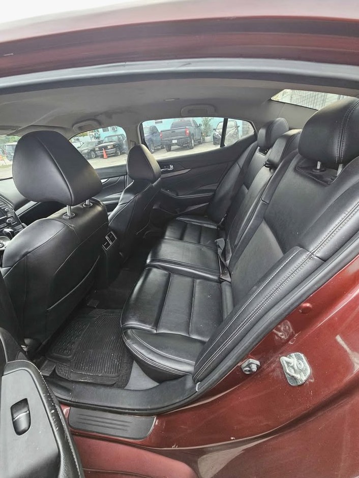 2018 Nissan Maxima SV Sedan