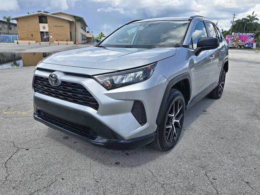2019 Toyota Rav4 LE Sport