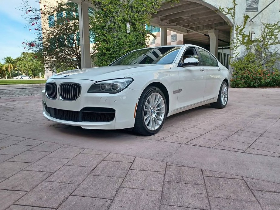 2014 BMW 7 series 740i