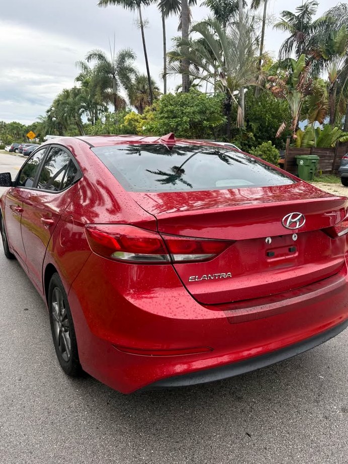 2017 Hyundai Elantra Sedan 4D