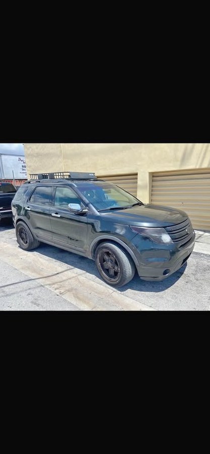 2013 Ford Explorer clean title